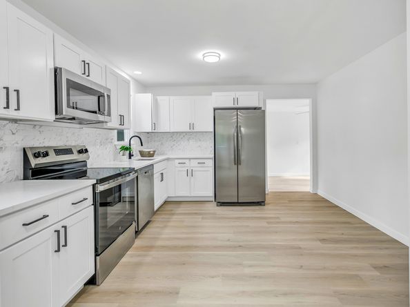 275 Dayton Road, Trumbull CT 06611