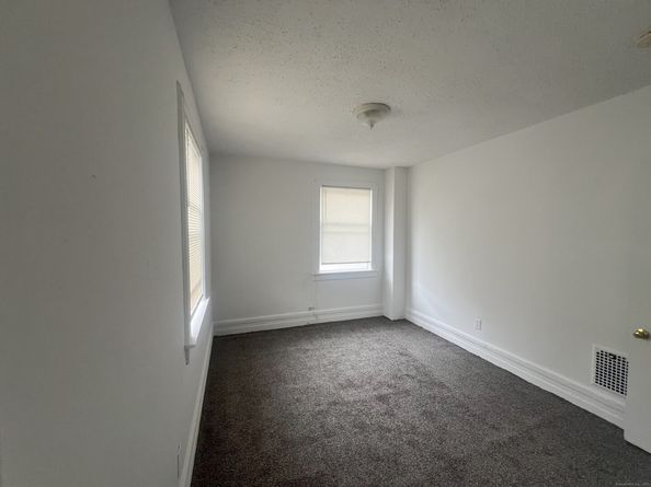 270 East Avenue, Bridgeport CT 06610