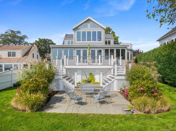 58 Shorefront Park