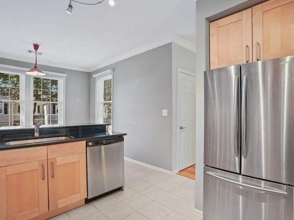 19 Rivendell Drive 19, Shelton CT 06484