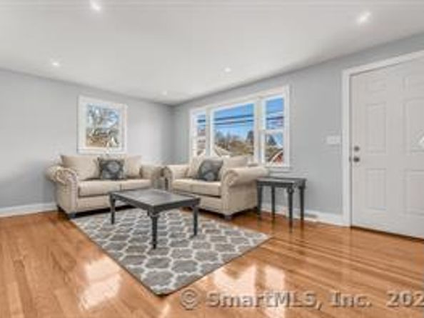 261 High Street, Fairfield CT 06824