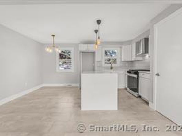 261 High Street, Fairfield CT 06824