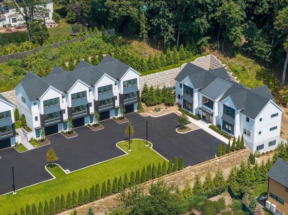 785 Post Road E 301, Westport CT 06880
