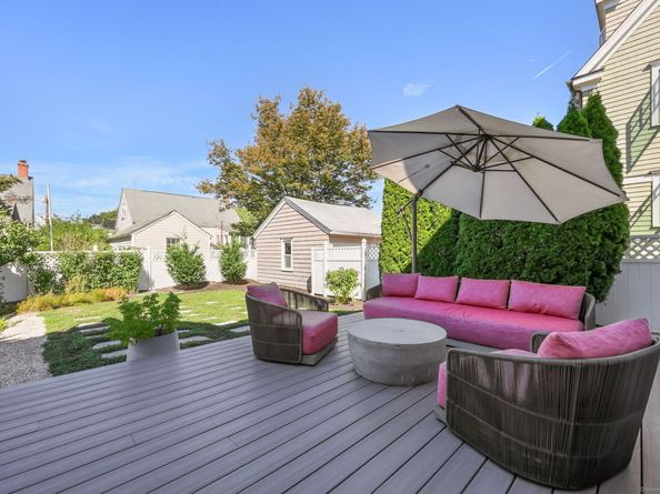 320 Lake Avenue, Bridgeport CT 06605