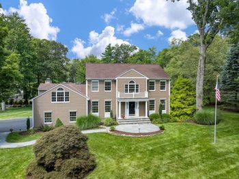 8 Leeds Lane