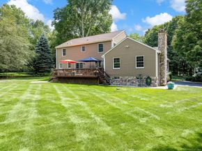 8 Leeds Lane, Darien CT 06820