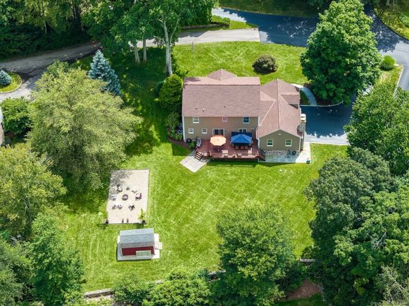 8 Leeds Lane, Darien CT 06820