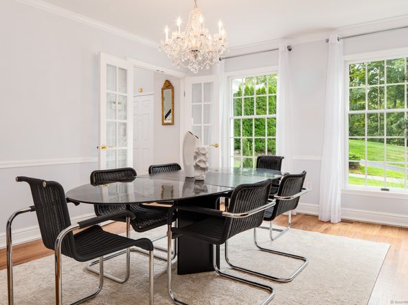 8 Leeds Lane, Darien CT 06820