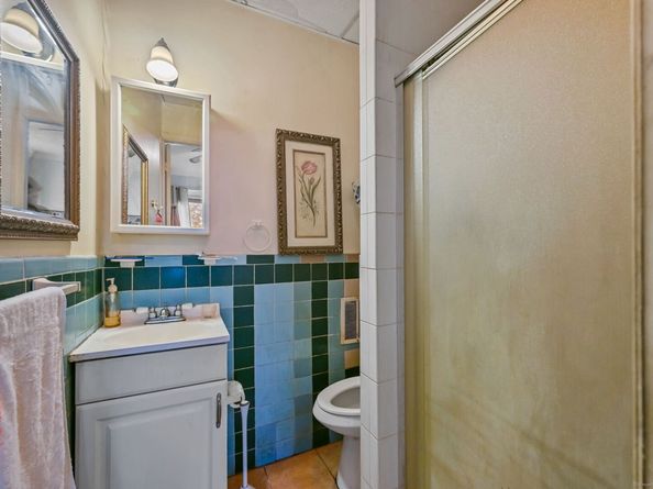15 Seeley Street, Bridgeport CT 06605