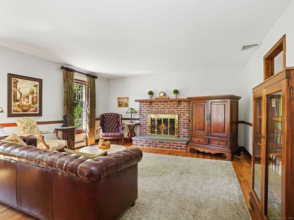 54 Barnswallow Drive, Trumbull CT 06611