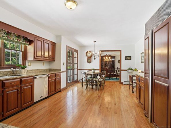 54 Barnswallow Drive, Trumbull CT 06611
