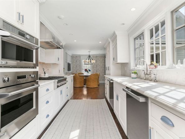 259 Rowayton Avenue, Norwalk CT 06853