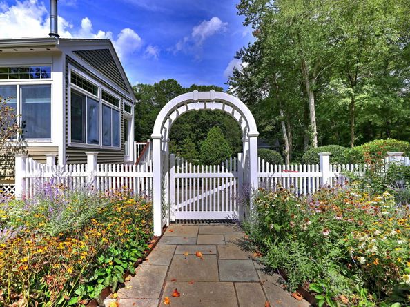 100 Hiram Hill Road, Monroe CT 06468