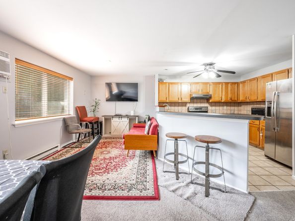 8 Rose Lane APT 1812, Danbury CT 06811