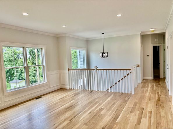 2 Garry, Danbury CT 06810