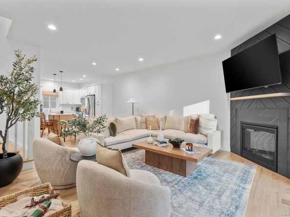 32 Spindrift Lane 32, Shelton CT 06484