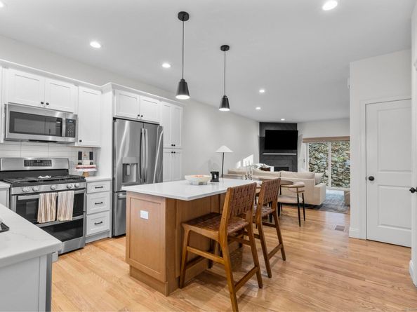 32 Spindrift Lane 32, Shelton CT 06484