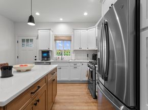 32 Spindrift Lane 32, Shelton CT 06484