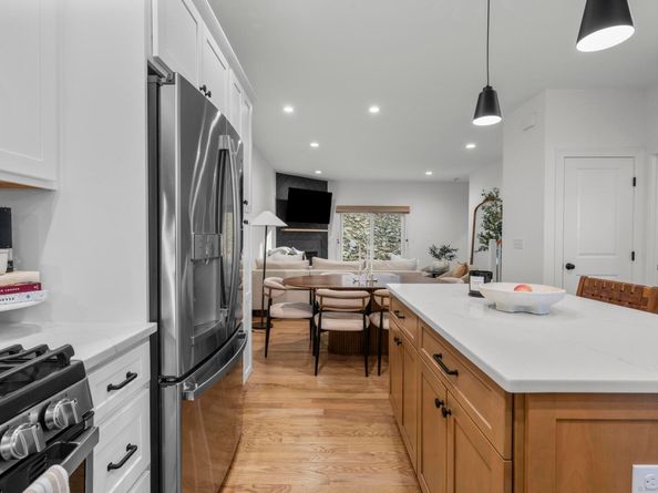 32 Spindrift Lane 32, Shelton CT 06484