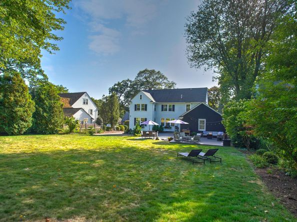 112 Eastwood Road, Fairfield CT 06825