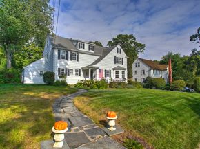 112 Eastwood Road, Fairfield CT 06825