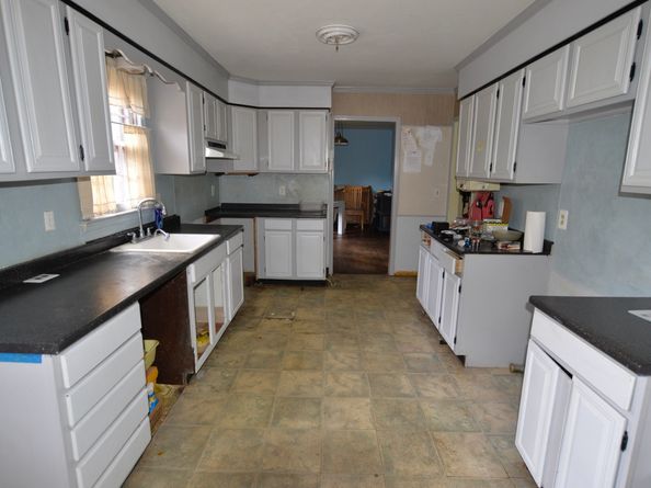 41 Pepperbush Lane, Fairfield CT 06824