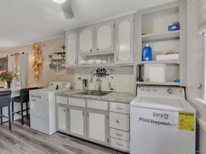 197 Dupont Place, Bridgeport CT 06610
