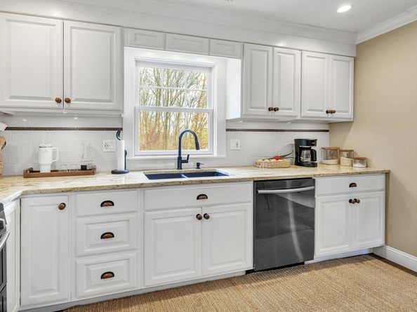 3 Great Meadow Road, Danbury CT 06811