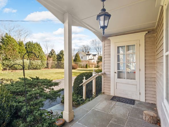 179 Verna Hill Road, Fairfield CT 06824