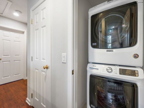 160 Glenbrook Road 6B, Stamford CT 06902