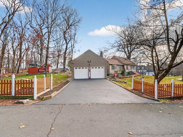 246 Romanock Road, Fairfield CT 06825