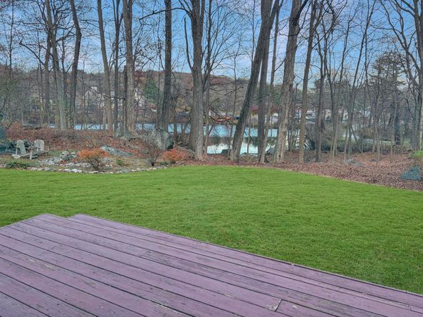 88 Rockridge Lane, Stamford CT 06903