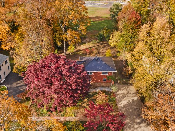 34 Davenport Drive, Stamford CT 06902