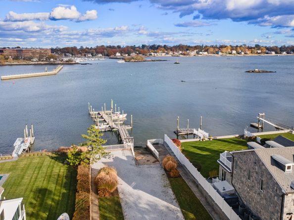 34 Davenport Drive, Stamford CT 06902