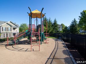 184 Warrington Round 184, Danbury CT 06810