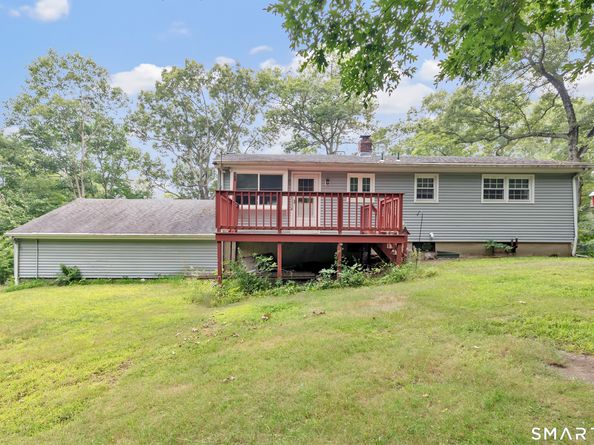 19 Meadowlark Drive, Shelton CT 06484