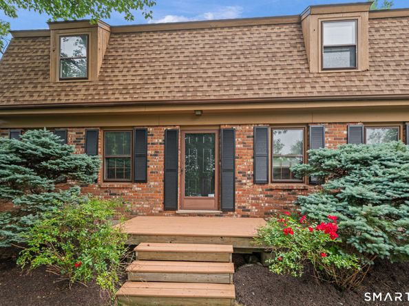 4898 Main Street, Stratford CT 06614