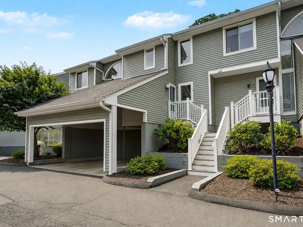 9 Glen Ridge 9, Wilton CT 06897