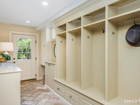 10 Queens Lane, Darien CT 06820