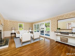 10 Queens Lane, Darien CT 06820