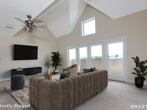 4 Daskams Lane 326, Norwalk CT 06851
