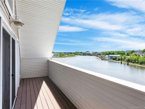 4 Daskams Lane 326, Norwalk CT 06851