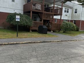 230 Cherry Hill Drive 2B, Bridgeport CT 06606