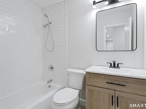 154 Cold Spring Road APT 18, Stamford CT 06905