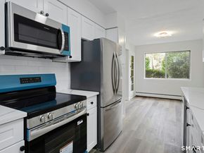 154 Cold Spring Road APT 18, Stamford CT 06905