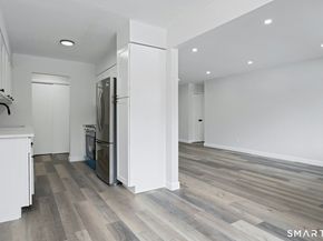 154 Cold Spring Road APT 18, Stamford CT 06905