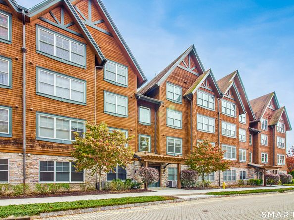 16 Hayestown Road D303, Danbury CT 06811