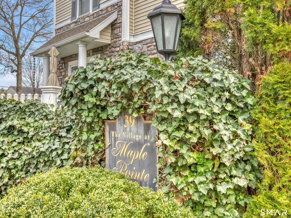 39 Maple Tree Avenue 40, Stamford CT 06906