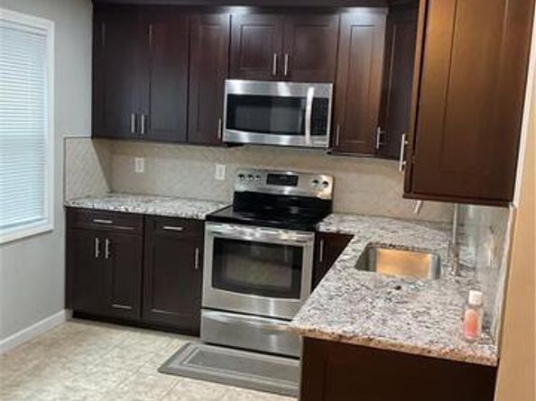 25 Padanaram Road 84, Danbury CT 06811