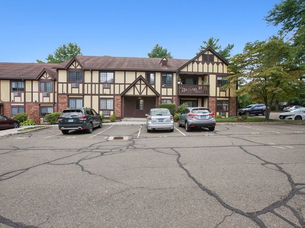 27 Teresa Place 27, Bridgeport CT 06606